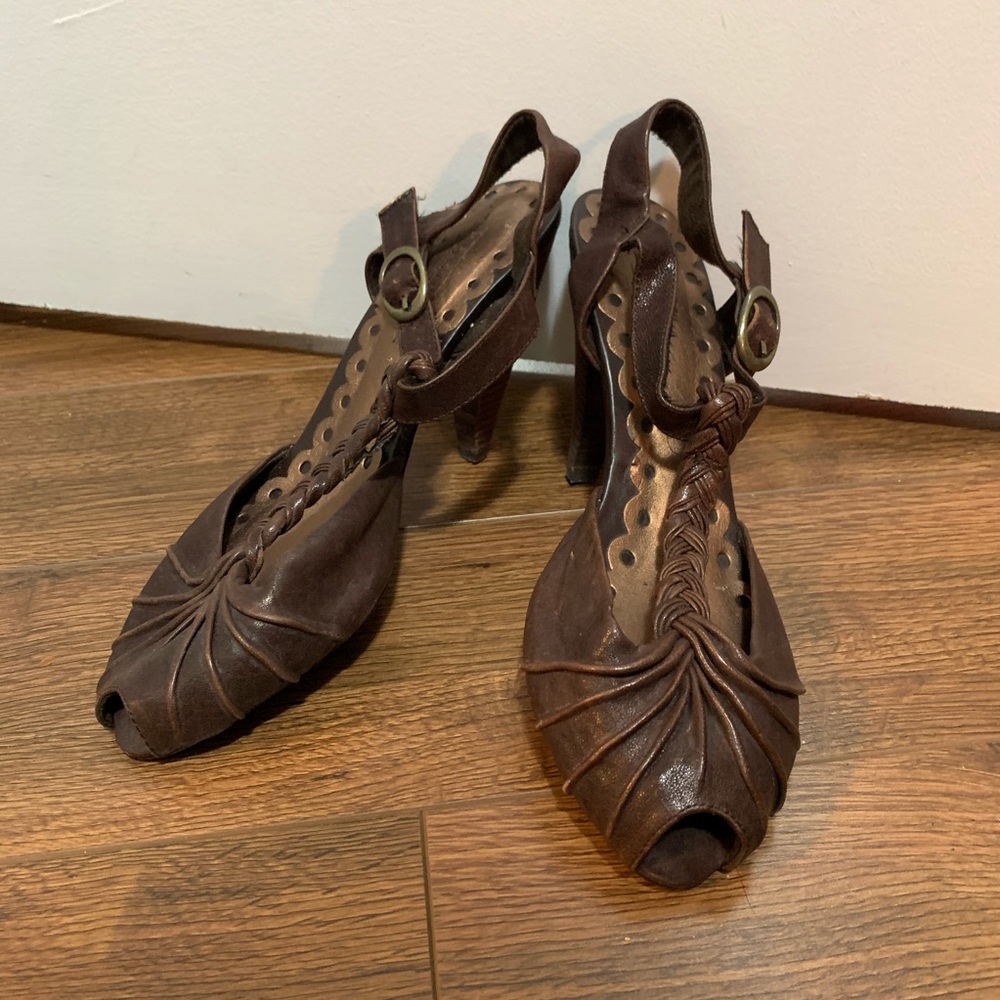 Seychelles retro style heels